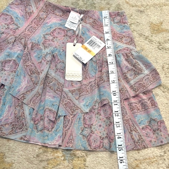 🏝️NWT, Ale’ by Alessandra, Prairie in Soft Tones, Swim Skirt, Sold-Out On-Line - Picture 9 of 11